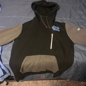 UNC Nike sweatshirt